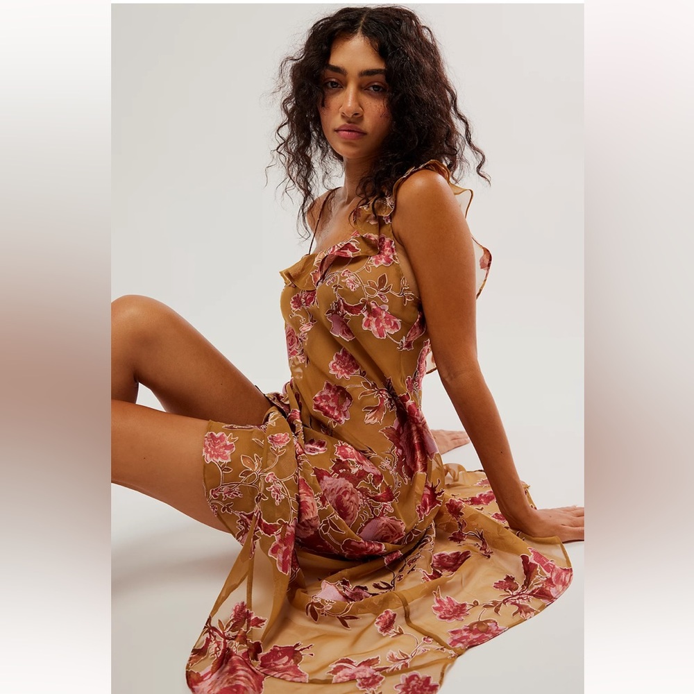 Free People “Bed Of Roses” Floral Ruffle Slip Dress. Small. Nwot